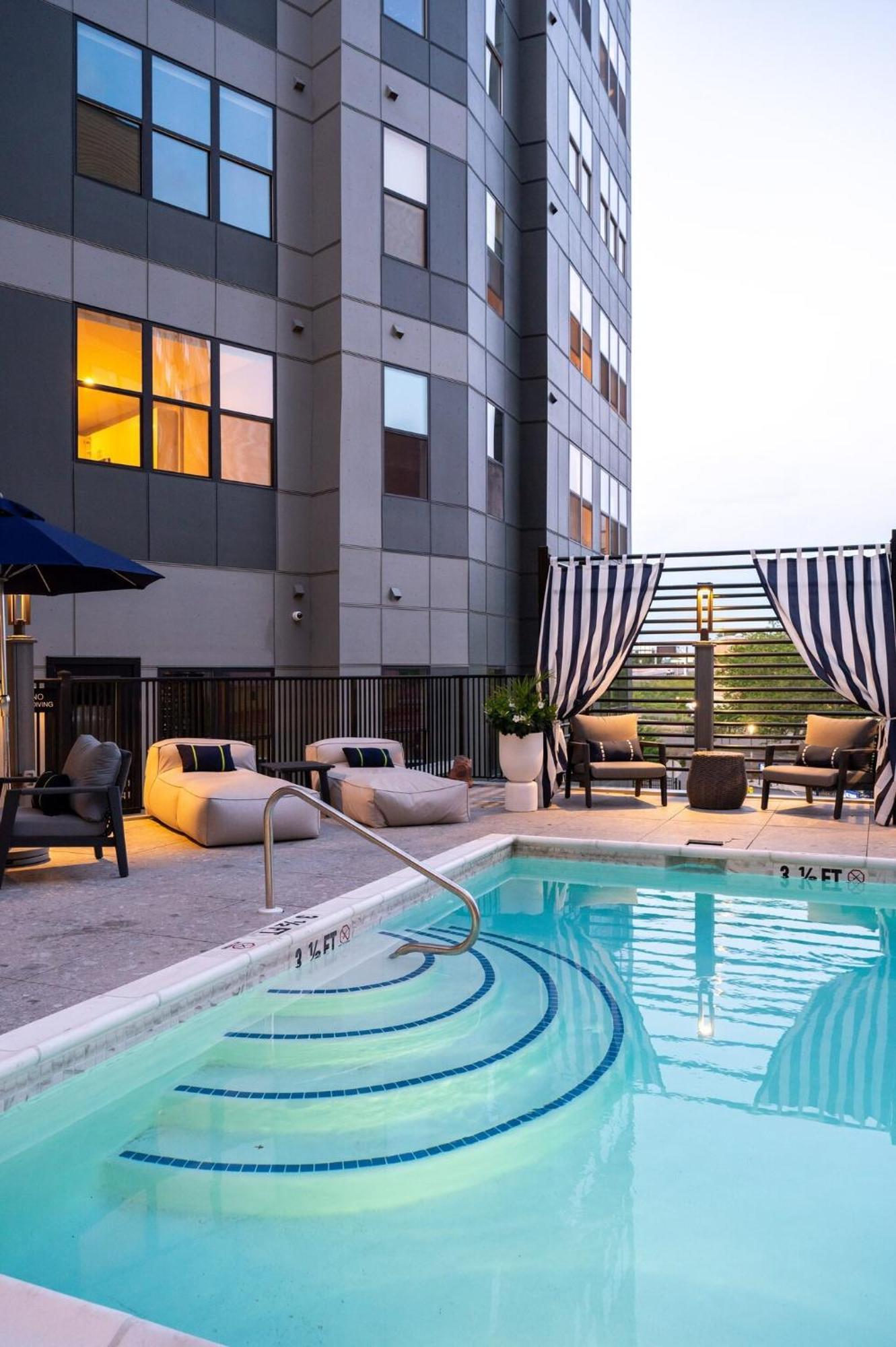 Luxury Apartments By Hyatus At Pierpont New Haven Exterior photo
